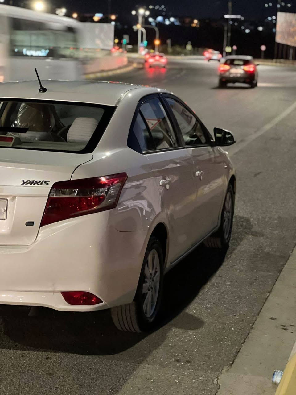 توێتا یارس 2016 خلیجی گێر ئۆتۆماتیک 
ناو زەردە
سپی سەدەف
١٣٤ هەزار کم ڕۆشتوە
سەیارەکە بێ بۆیاخە
ویل کەپە و چوار تایەی لۆکی لە ژێرایە
سەیارەکە بێ نوقسانی و بێ مەسرەفە
ڕەقەم و سەنەوی  تازەیە 
 سەیارەکە بە شەرتی تەحویل و  غرامە 

سـعـر : لە کۆمێنت داوابکە ڕاستەوخۆ بۆت دێت 📥 

گێر و مەکیەنەی بەشەرت 
هیچ کێشەیەکی تێدا نییە 

ژمارەی خاوەنەکەی 
***********
