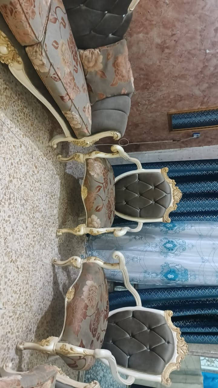 تخم تركي 10 مقاعد نظافه 90% نضيف جدا نضيف سعر 525 وبي مجال كو توصل بكروه رقم يوجد وتساب ***********
