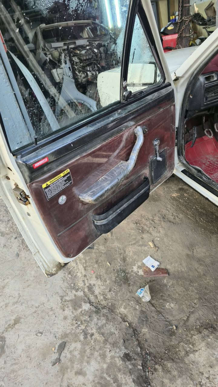 للبيع برازيلي ٨٧ ابلاديه بسمي 
العنوان كراده مجمع مشن السعر ٢٥
***********
