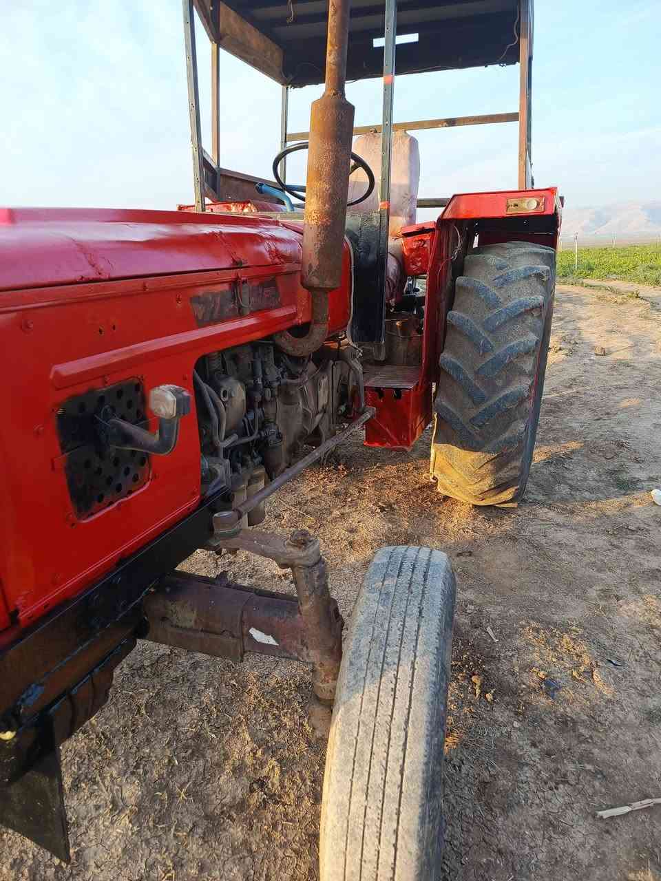 عنتر للبيع موديل 87 حجم 71 سعر 3,000,000 رقم نينوى بيها رقم سنويه بس صاحب الشرعي ما موجود مكاني بمحافظه دهوك ***********
