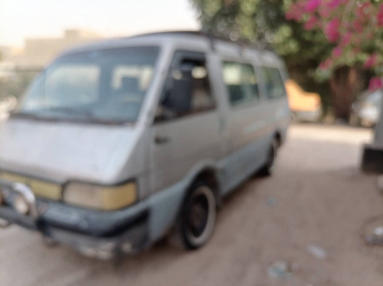 السلام عليكوم من رخصت مدير الكروب كيه بسته مديل ٩٣رقم احمر مكينه لاتنقيص و لابخار  كير وكسن شرط تخم تاير  راعيهه يسوي وكالة أتريد تحويل هم ماكو أشكال السعر ٢٢ وبيهه مجال ***********
