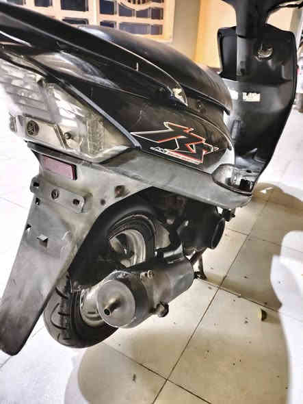 السلام عليكم ماكس عدلة بلادية مكفوله نقصه بس واقيه مال صالنصه مكاني حله ب 750 وبيه مجال 
***********
