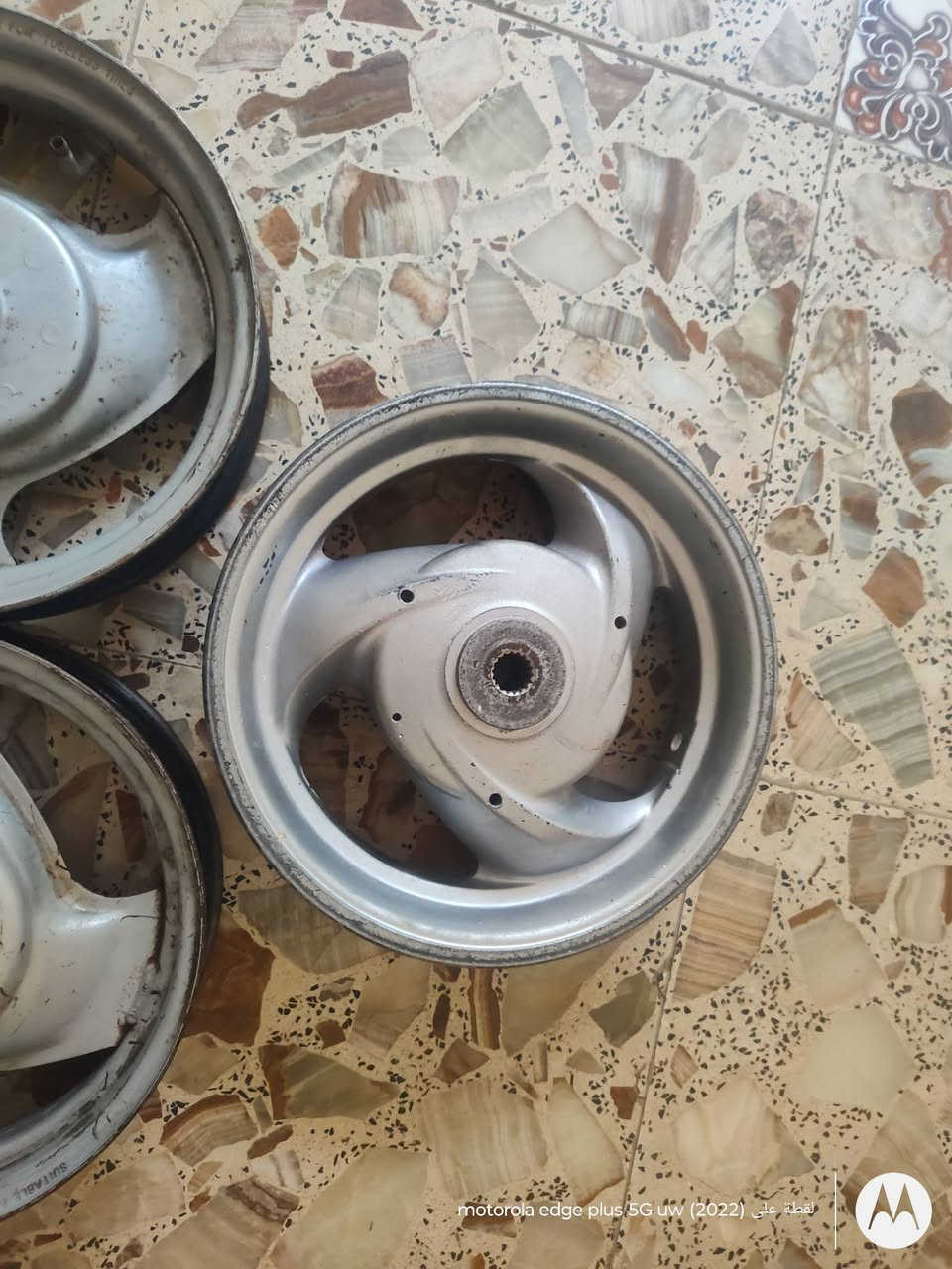 السلام عليكم غراض للبيع وياله مال ماكس خلفي وامامي  كامله بس تايرات مابيه و مال زعر كامله خلفي وامامي ويل مال فراشه خلفي وصالنصه مال ماكس بس بيه لحيم شويه السعر خاص


**إذا كنت صاحب هذا الإعلان وتريد حذفه لأي سبب، رجاءا أرسل رسالة إلى الدعم الفني**