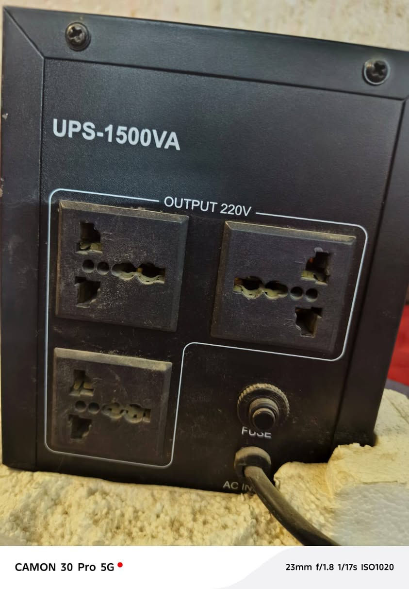 السلام عليكم للبيع يوبي اس براند LamaSsu 1500 /900 واط استعمال شهر بطاريتة بحالة جيدة جدا اذا جانت تجميعة بيس يطول ساعة واذا راوتر يطول من 4/6 ساعات حسب استهلاك الطاقة
رايدة 70 وبي مجال بسيط 
مكاني بغداد غزالية متوازي ع بيعتة
***********
***********
