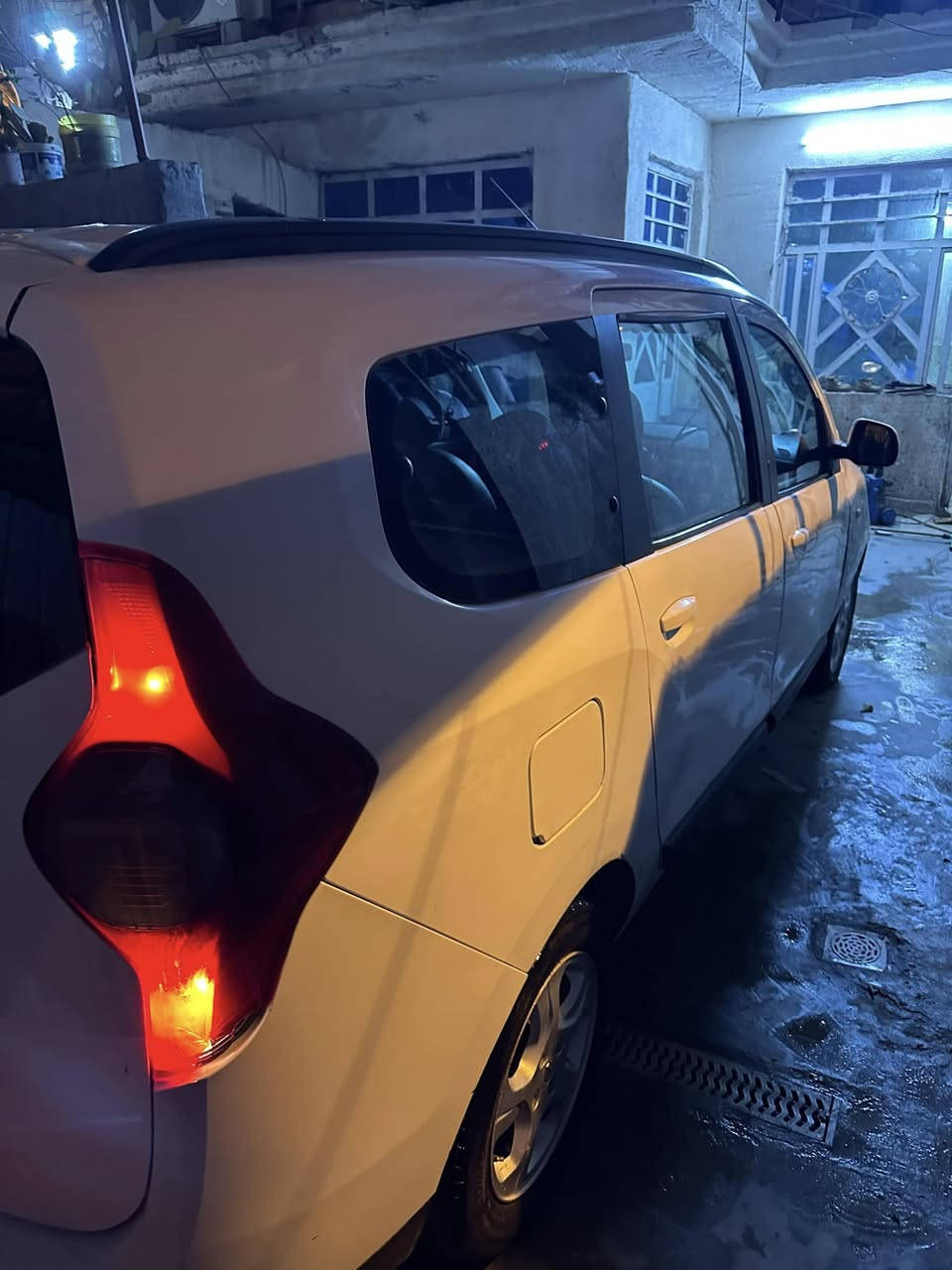 للبيع رينو لودجي 7راكب 
2014
السعر 60$ 
الاستفسار ***********
