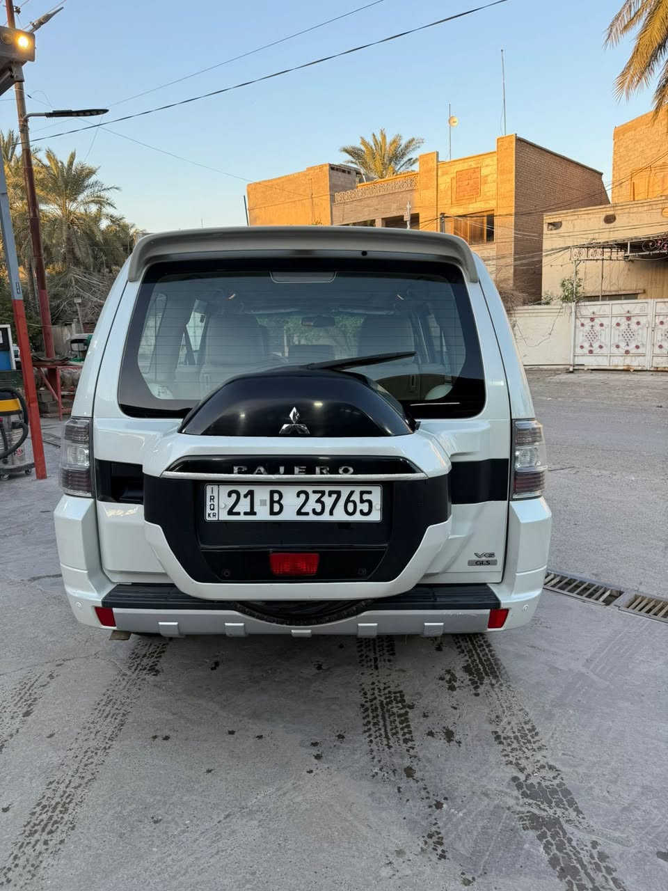 السلام عليكم
باجيرو 2016 حبتور فول خليجيه 

رقم سليمانيه الدولي الجديد باسمي جاهزه كل نقص مابيها 

بيها فوك الماصده 4 اصابع صبغ اثر شخط

السعر 190$ وبيها مجال حك الجيه 

***********
ديالى الخالص
