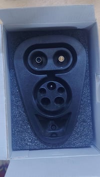 ادبتر تسلا السعر ٤٠ ألف دينار واتساب ٠٧٧١٨٢٤٢٤٠١ المكان بغداد الكرخ