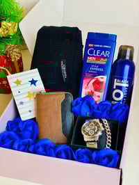 بوكس هدية رجالي • سكارف شتوي • ساعة وسوار