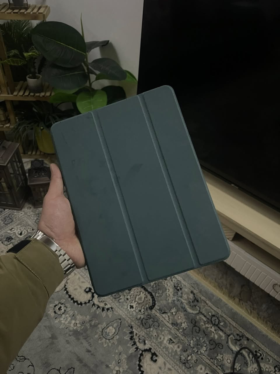 سلام عليكم ايباد 7 ايفون نضيف ذاكره 32 بعده جديد الجهاز سعره ١٥٠
***********
