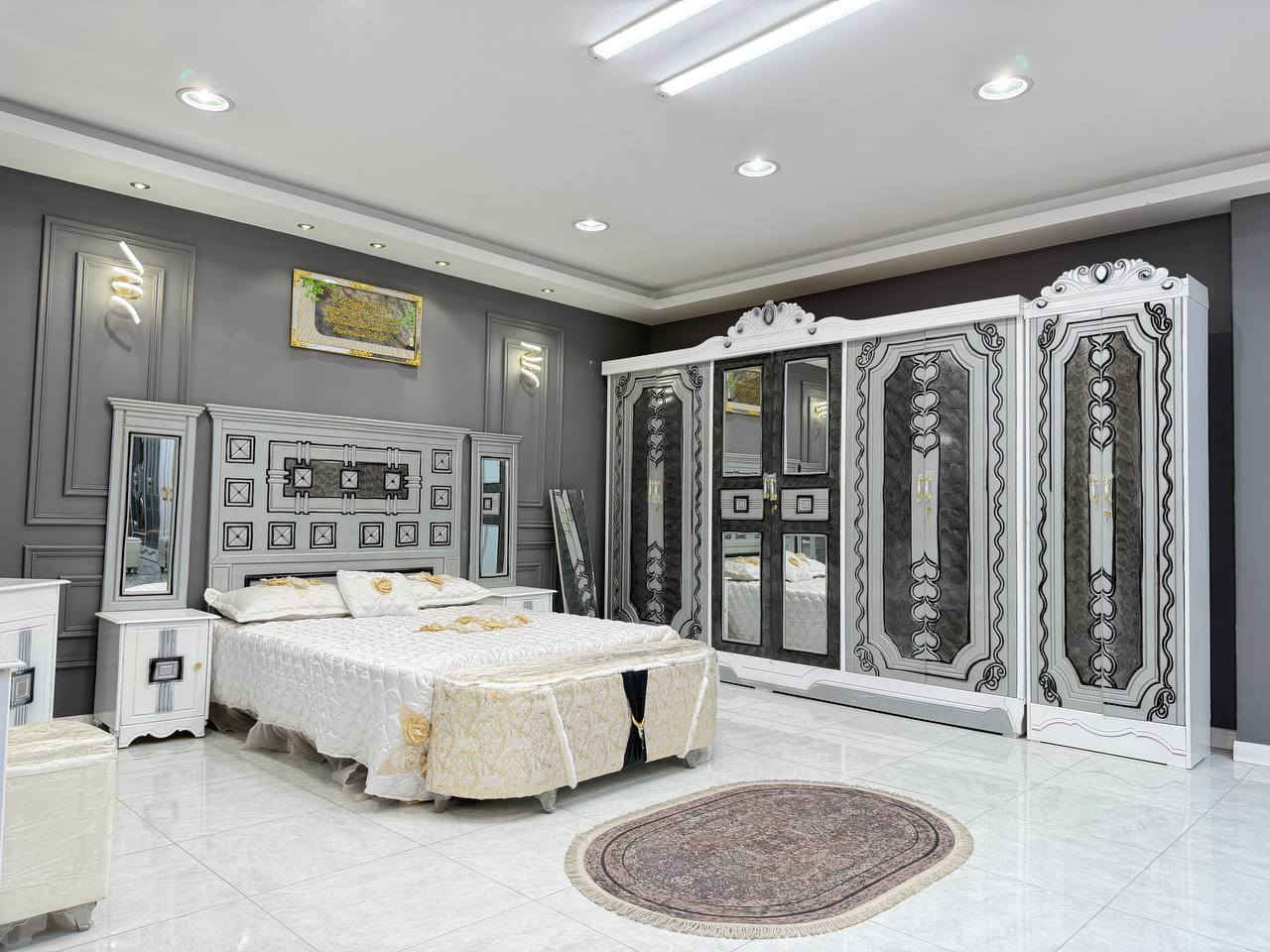 السعر // 950
🔅تفاصيل الغرفة  خشب عراقي تصميم تركي  . مرمري  ....

خارج ٤ملم ام دي اف 🔺

وداخل معاكس ٣ملم 

صبغ حراري  درجة اولى 

🔺1 //جرباية  قياس  ١٦٠ × ٢٠٠ 

🔺//ميز جانبي ايسر قياس ٥٠

🔺2// وميز  جانبي  قياس ٥٠

🔺3// زاوية ارتفاع مترين عرض ٨٠

🔺4// وميز بلازمه  

🔺5//وميز مراية ارتفاع مترين عرض ١٢٠

🔺6// وكنتور ٦ باب  ارتفاع مترين و١٥ طول ٣ متر و١٥

القطعه الثامنة حسب الطلب شازلون

سعرها ٥٠ الف ❤️

(توصيل مجاني مركز بغداد )

التوصيل يشمل الشد مجاني 🔥

باقي المحافضات حسب البعد

الاستفسار وتساب ***********
