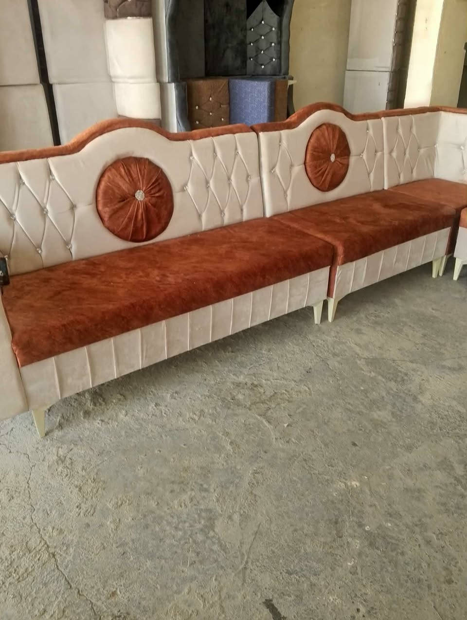 متوفر للبيع ديوان ونص شغل تسكام بلوك اسود 18 مقعد دبل زاوية بسعر اخو بلاش 550 الف
تصفية محل بسعر معمل سارع بل حجز 
#صويرة تقاطع حي زهور سبيس معرض الجوهرة ***********....***********
