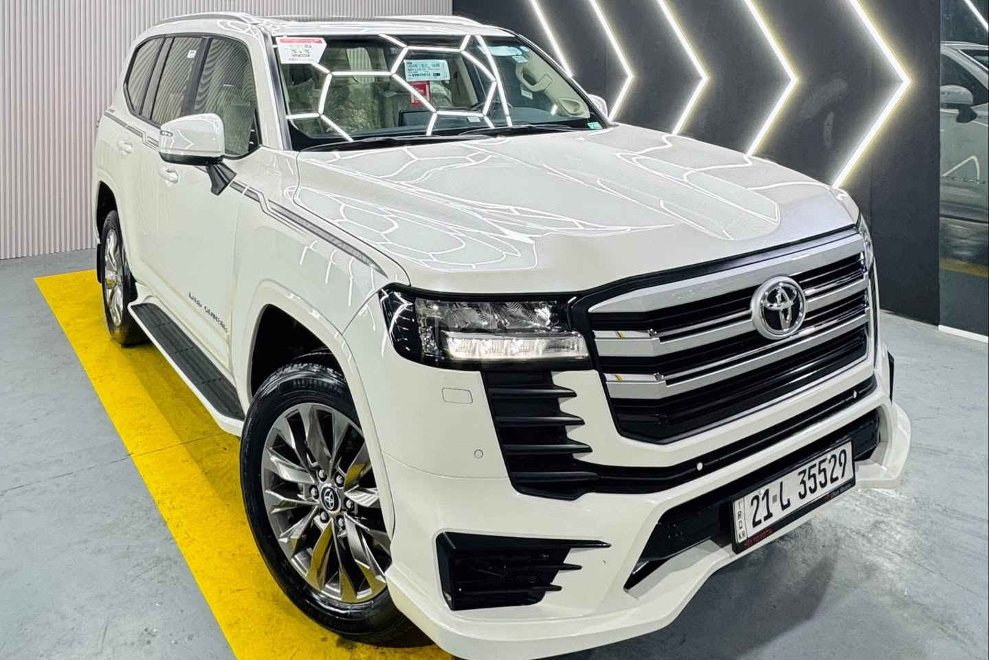 تۆیۆتا لاندکروز 2023 مواسەفات GXR  
مەکینە 6 بستۆن توین تۆربۆ 
تەنها 51 هەزار کم ڕۆشتووە 
سفری شەریکەی جيهان 
سەیارەکە نوکتەی پێوە نیە
هیچ مەسرەفێکی تێدا نییە 
لەسەر دەقی شەریکە ماوەتەوە 
هەموو گیانی بەشەرت 

سعر: لە کۆمێنت داوای بکە ڕاستەوخۆ بۆت دێت 🤖 

گێر و مەکینەی بەشەرت نەکراوەتەوە 
هیچ کێشەیەکی تێدا نییە 

ژمارەی خاوەنەکەی 
***********
