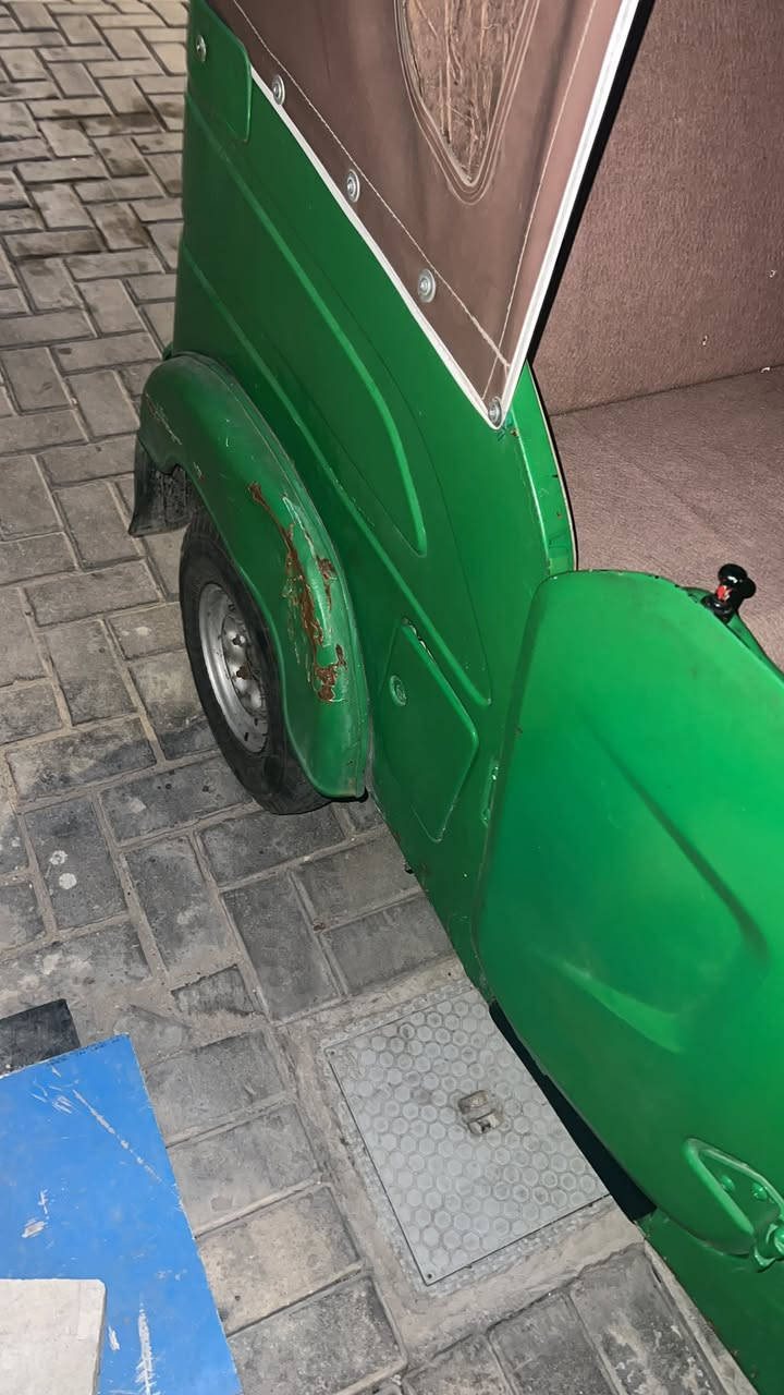 تكتك دوات ادوات سعر 3300مكان بصره وتساب فقط ***********
