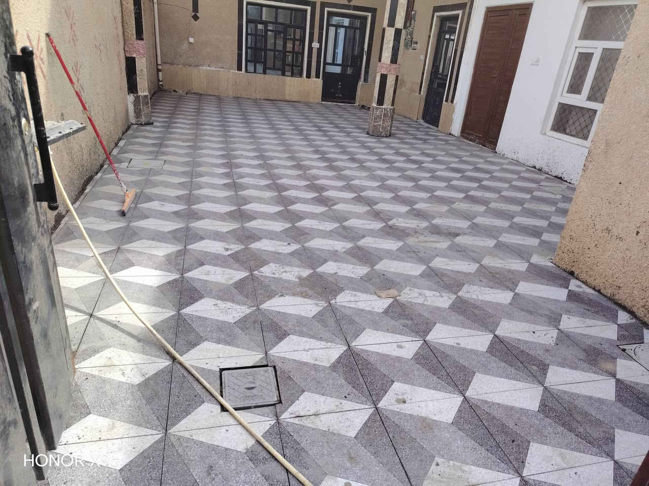 نشتغل كافه انواع السيراميك جداري وارضي
كاشي وسيراميك
ونشتغل ب القسط والنقد
واي استفسار الاتصال ع هذا رقم
***********
