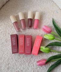 كلوسات سمر • متوفرات • مكياج