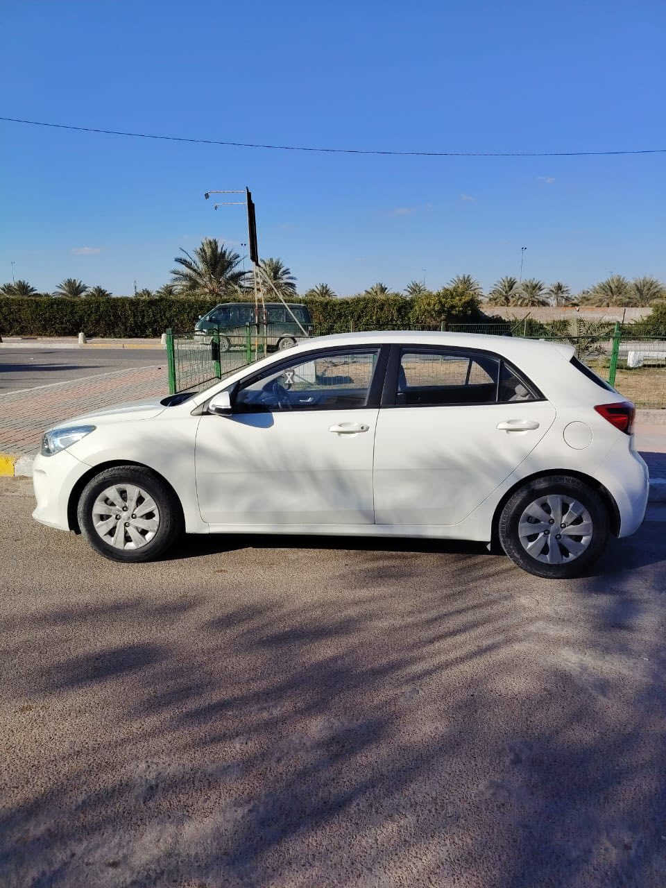 السلام عليكم
للبيع كيا ريو 2018 خليجية رقم سليمانية

السيارة حيل نظيفة ماشيه 95كيلومتر وارد خليجي مكينة 1400 بيها نص الجاملغ الخلفي صبغ فقط الباقي كله مكفول وعلسونار 

مواصفاتها حلوة ومعروفة السيارة/كروس سرعة مانع انزلاع ABS حساسات خلفية بلادي اربع جام كهرباء وباقي المواصفات المعروفة

السيارة كير مكينة مكفولات تدفئة تبريد كلها شغالة حدادية  جديدة وخير من الله السيارة مابيها كل نواقص لحمدالله حته كلوب جيك مامشتغل ونظيفة ومداريها حيل رقمها سليمانية باسمي هزة سنوية ارقام كله جديد متحتاج كل مصرف تريد تحويل وكالة حاضر مكاني بغداد  
السعر 115 وبيها مجال
*********** بي واتساب وموجود بكل وقت
