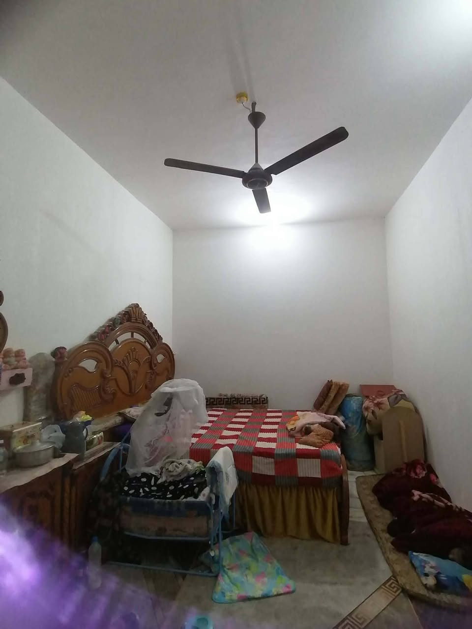 بيت للبيع
حي النور
مساحه ١٢٥ متر طابو صرف
استقبال ٦ طول ٣٢٥٠ عرض
يحتوي على ٢ غرفه
للتواصل والاستفسار.
السعر ٥٧ بيه مجال 
***********
