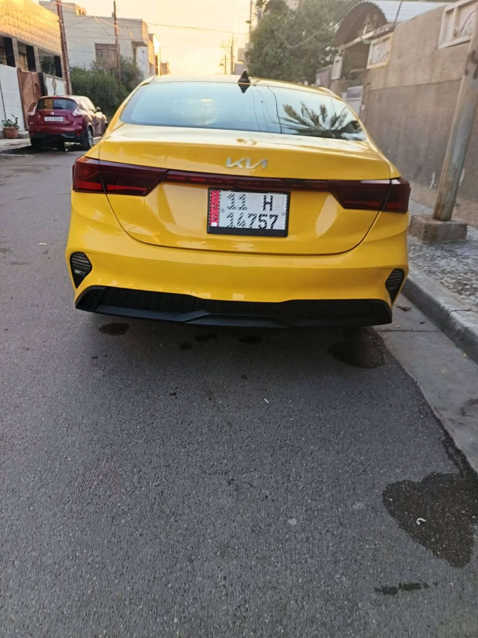 فورتي موديل ٢٢ أمريكي ضرر جاملغ الخلفي والباقي ليبل واحد سياره جديده نص فول كل نقص ماكو شاشه كامره تحكمات رادارات تخم تاير كير محرك تبريد مكفولات بسمي سعر ١٤٢ بكاني طوبجي
***********
