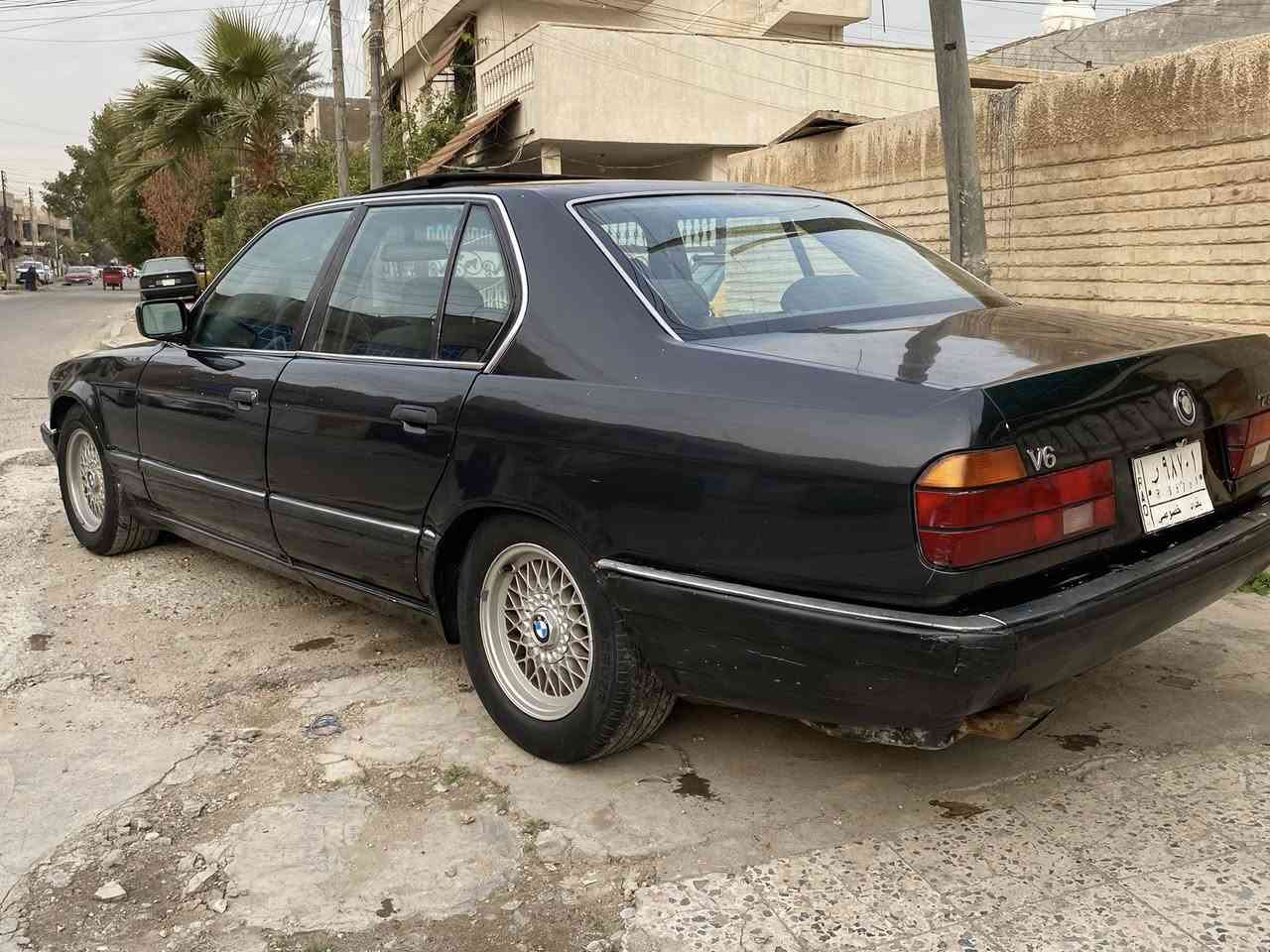 سلام عليكم
735 اصل تكمه وسنويه وبليته
موديل 91 
كير ومحرك جدد 
داخل مخمل جديد 
صدر امامي وخلفي جديد
بدون ظربه ولا خياس شرط الفحص
فتحه سلايد وشغال 
رقم بغداد مشروع وطني تحويل مباشر 
مكان السياره بغداد السيديه 
السعر 57 وبيها مجال 
*********** ابو يوسف
