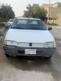 بيجو روى 2008 السيارة مكفولة كير ومحرك   السيارة بيها تبديل باب الصدر ...