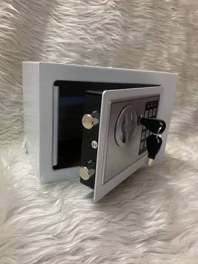 جماعه الامازون جبتلكم قاصه تضمون بيها ملايينكم 🤣توصيل لجميع المحافظات متوفر


**إذا كنت صاحب هذا الإعلان وتريد حذفه لأي سبب، رجاءا أرسل رسالة إلى الدعم الفني**