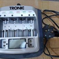 شاحن بطاريات • متعدد