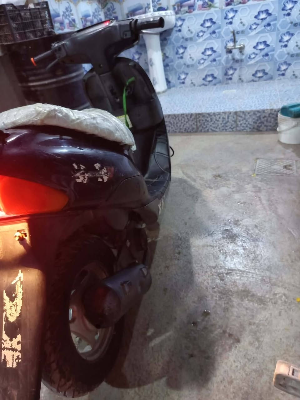 سلام وعليكم دراجه البيع محرك تجفيت جديد تايرات 2 جدد كابريته جديده الدراجه حلوه نضيفه مكاني بعقوبه ***********

