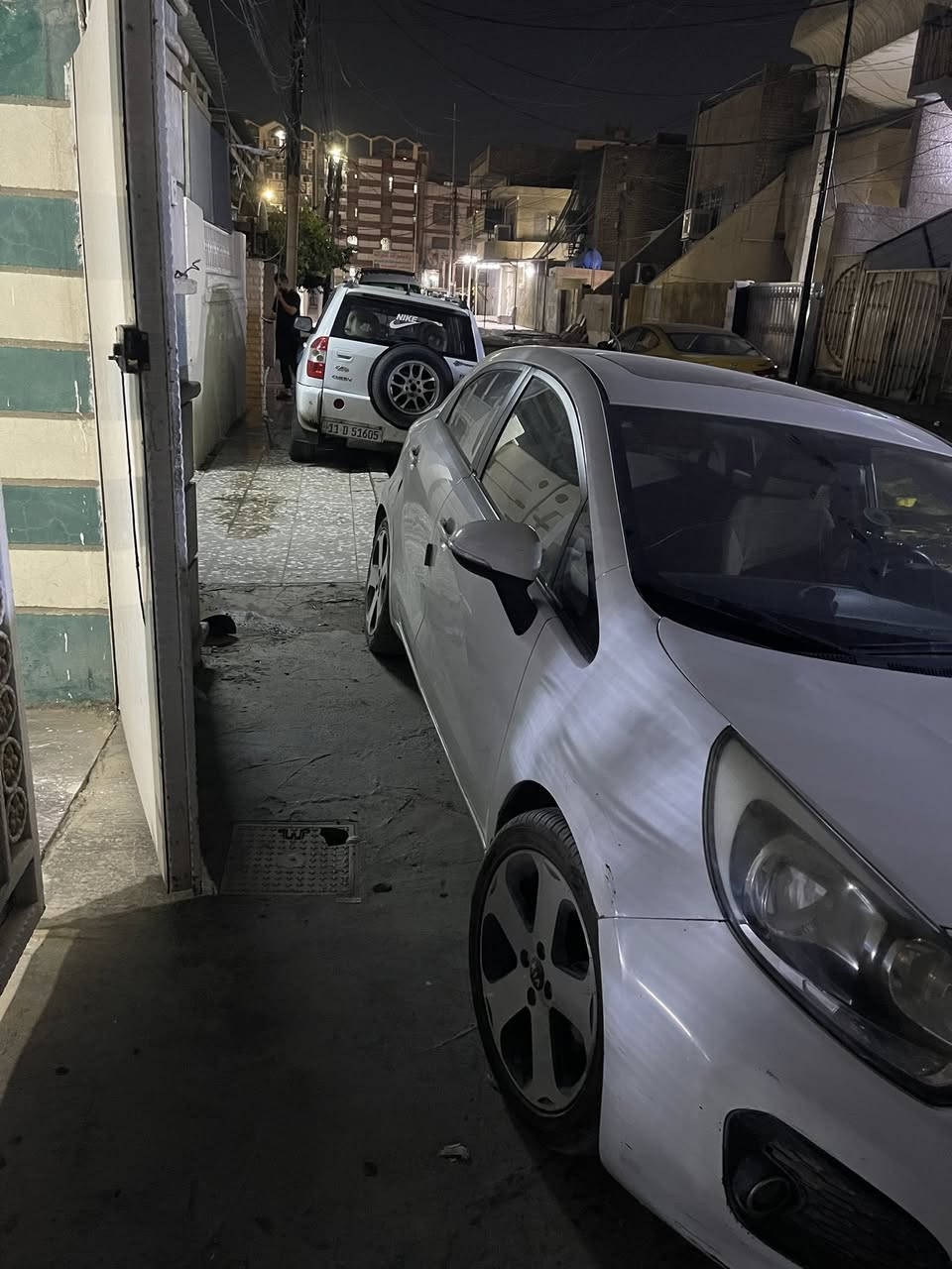 كيه ريو خليجي ١٣
محرك ١٦٠٠دوش 
كير محرك مكفول 
باتري جديد
صدر جديد
باتري جديد
تبريد ثلج 
السياره بيه قطعتين باب وجاملغ بدون دواخل بس صبغ 
المكان المشتل بغداد 
تريد تحويل وكاله بكيفك 
السعر ٨٦وبيه مجال 
***********
