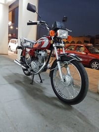 شباب دراجة ايراني اسمهة ناينم موديل 26 جديدة جديدة بمعنة الكلمة صارلهة...