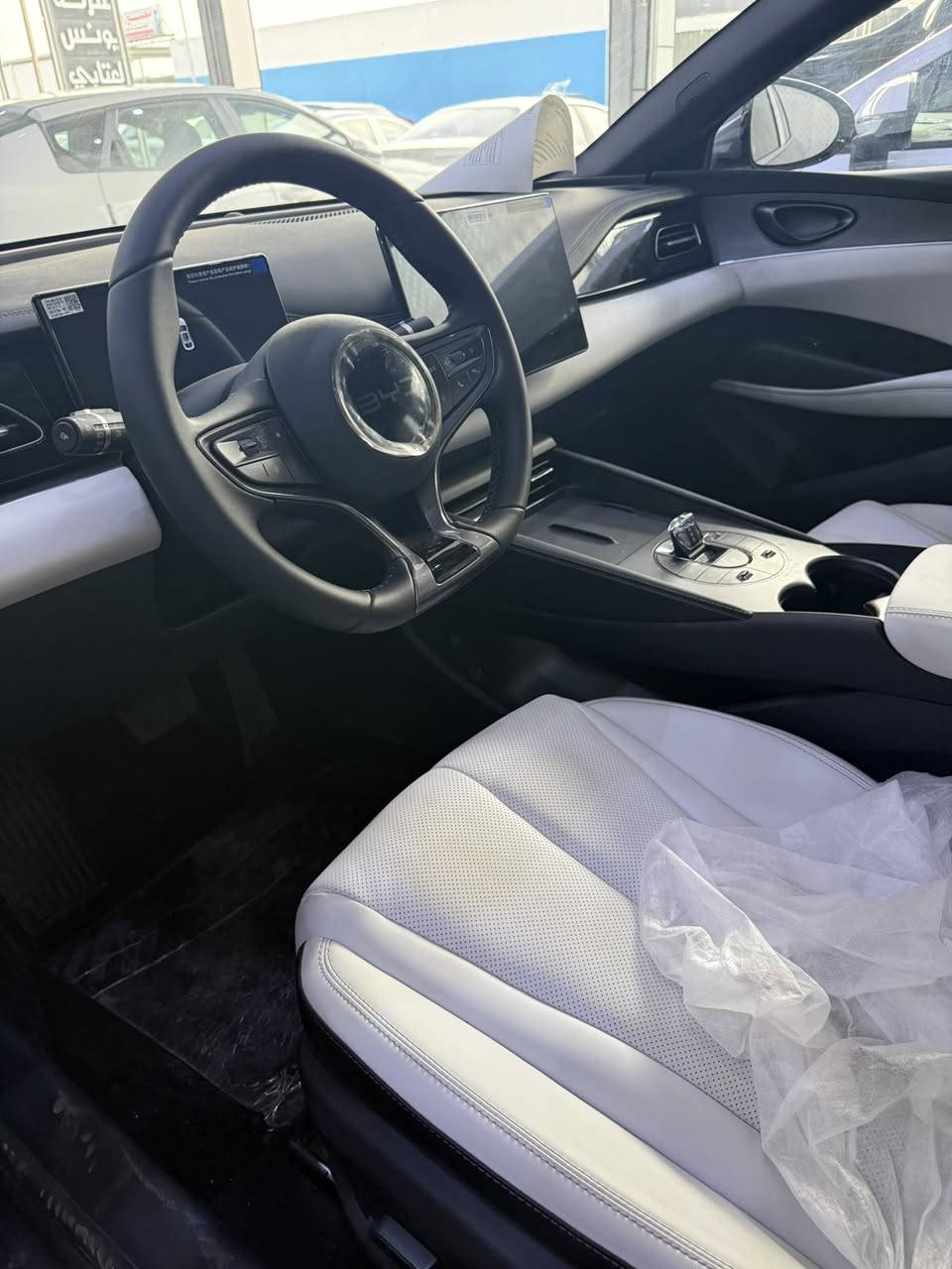 BYD سيل 6 – زيرو   
BYD Seal 6 – Zero2025
      

‎✅ المواصفات :

📆 الموديل: 2025
🚘 الممشى: زيرو كم
‎⚙️ المحرك: 4 سلندر – 1500 سي سي تنفس طبيعي
🛞 الويل: 17 إنج
🌍 الوارد: صيني
🛡️ الحالة: مكفولة
• قير أوتوماتيك
• نظام اقتصادي عملي
• شاشة وسطية تاتش
• Apple CarPlay & Android Auto
• Bluetooth / USB
• كامرات عدد:5
• حساسات خلفية
• تحكم ستيرن
• مثبت سرعة
• تكييف أوتوماتيك
• زجاج كهرباء
• مرايا كهرباء
• أنوار LED أمامية وخلفية
• لايتات نهارية DRL
• نظام الثبات الإلكتروني ESP
• مانع الانزلاق
• مساعد صعود المرتفعات
• مساعد نزول المنحدرات
• قفل مركزي + إنذار
• جنوط ألمنيوم 17 إنج
☎️***********

#للبيع #سيارات_للبيع #سيارات #بغداد_سيل
