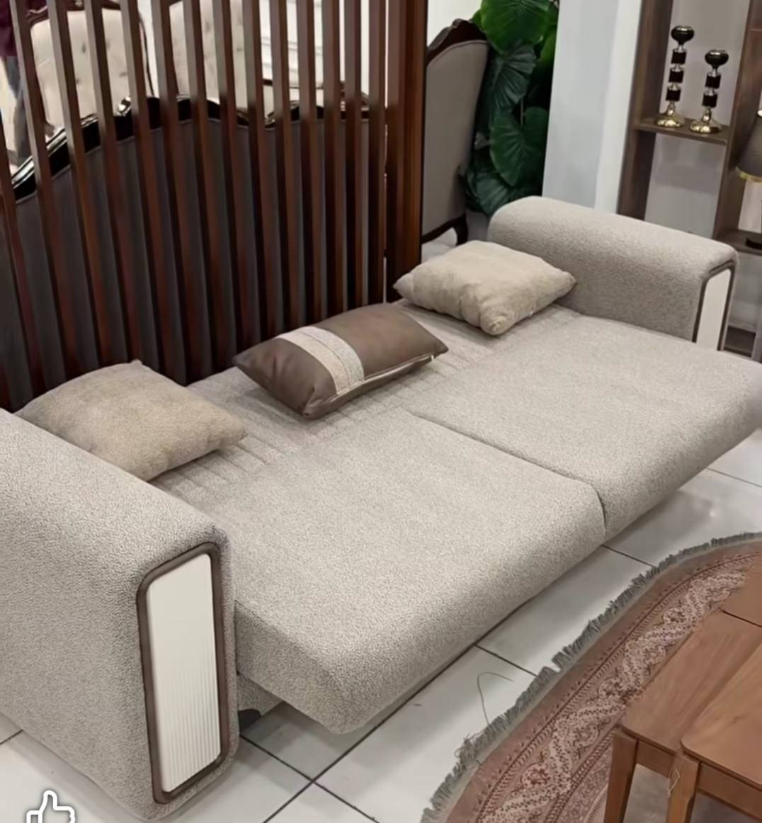 تخم قنفات عشر مقاعد
قطعتين كبار واربع كراسي تركي مخزن وسرير جديد ونظيف جدا اي ضرر مابي  سبب البيع ضيق المكان اشتريناه قبل شهرين بي كراسي ٢ بعدهن بالچيس مامفتوحات 
سعرة 1.500.000
 وبي مجال 
*********** اتصال أو واتس اب
