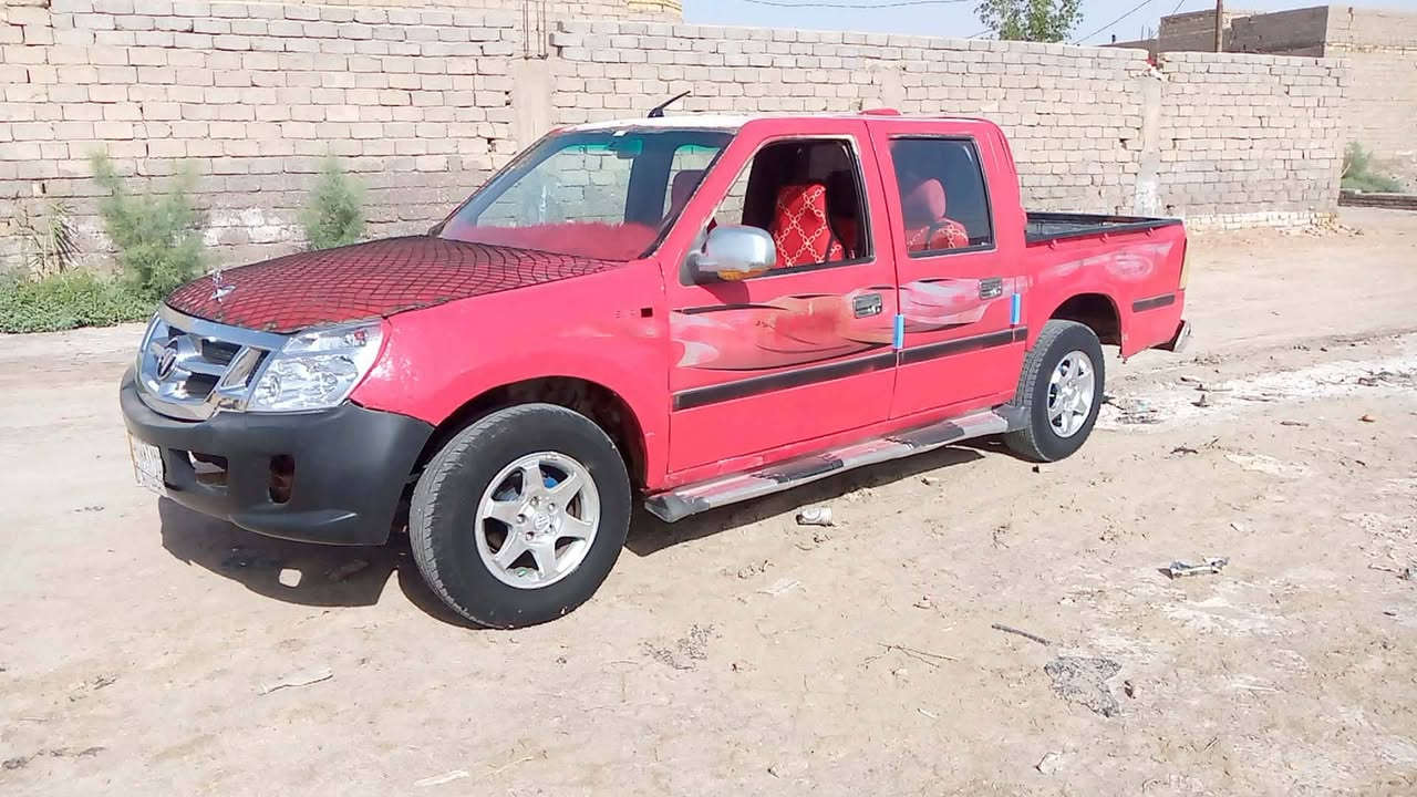 السلام عليكم سياره فتون مديل 2012 رقم  القادسية مشروع وطني شرط تحويل مكينه وكير وشاصي مكفول كهربايات كلها شقاله سياره حلوه ومال جناي سعر 26 وبيها مجال مكان سياره سماوه قضاء الخضر الاستفسار اتصل على الرقم *********** مراوس بيكم عادي
