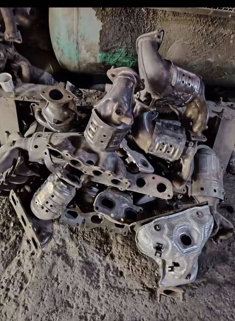 مستعدون لشراء جميع انواع الصالنصات والحجر البيئه لكافه انواع السيارات الوارد الامريكي والياباني الماني والصيني والايراني والفرنسي متواجدين في كل انحاء العراق الفرع الرئيسي في بغداد وبيع صالنصات ودكشنات لجميع السيارات وشراء الحجر البيئه المستخدم والغير المستخدم للتواصل معنا عبر الرقم الاتي 
شراء حجر البيئة 
——————————————-
(اسعار تنافسية ومغريه )
جميع محافظات العراق ب اعلى الاسعار. سيارتك ماشيه اكثر من ٥٠KM يعني مسدود الحجر ومنتهي نبدله الك ونشتري القديم منك ب اسعار مغريه...

بس صورلنه الرقم ع علبه ونطيك السعر. للتواصل معنا ☎️

☑️ متواجدين واتساب دائما او اتصال ☎️ 
عبر الارقام الآتيه *********** وتساب 
***********
