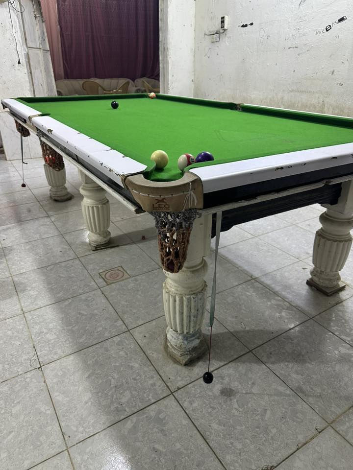 سلام عليكم من رخصت الادمن  ميز بليارد كامل من كلشي كيوبات سيت طوبات عماله للكيوبات السعر 400 وبي مجال لشراياتصال عله هذه الرقم ***********
