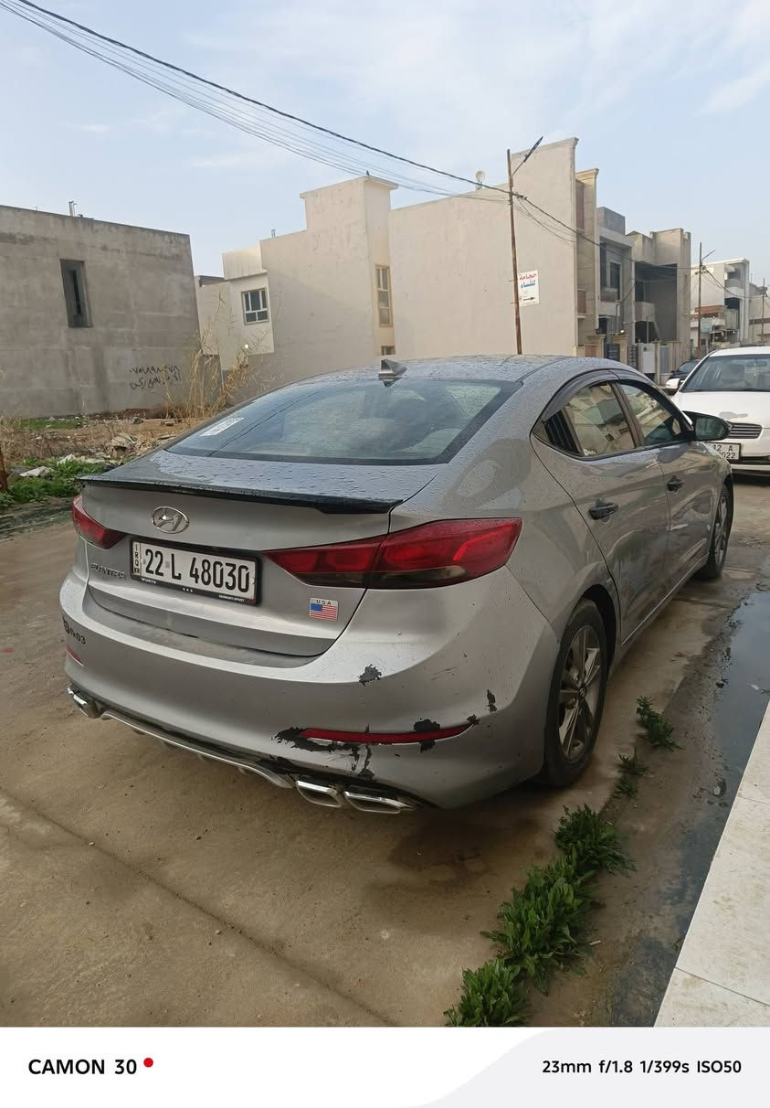 النترا 2017 للبيع فقط
رقم اربيل دولي سنوية جديدة شرط التحويل
گير  AT شرط 
مكينة شرط لا صرف لا نفخ 
تحكمات ستيرن جهتين + مثبت سرعة (Cruise) 
ويل كب 
طخم تايرات جديد 
السيارة مسويلها ادامة جديدة من ناحية الطخم والباتري وفيتبم ونوزلات وبقية التفاصيل
ماشية 160 
الضرر بوند والدعامية الورة مصبوغه وبيها شوية ملاحظات 
السعر 121 وبيها مجال 
للتواصل 
*********** او على الواتساب
