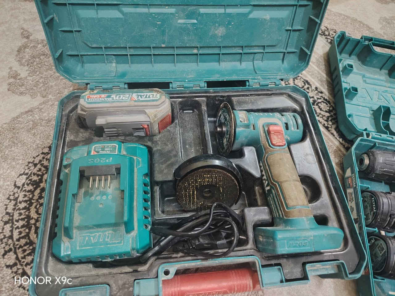 عده كامله مع دريل مع ليزر مع كوسره عمارة, ميسان


**إذا كنت صاحب هذا الإعلان وتريد حذفه لأي سبب، رجاءا أرسل رسالة إلى الدعم الفني**