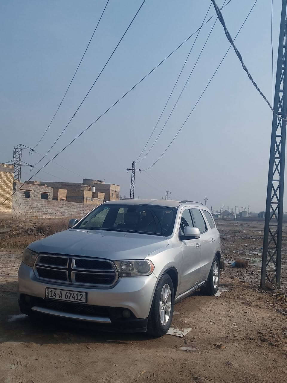 السلام عليكم
للبيع او مراوس ب اقل 

دورنكو ٢٠١١ رقم بصره دولي تحويل ثاني يوم جاهزه مانقصها شي مكينه كير حداديه تخم تاير تبريد ٣ قطع ٧ راكب 

السياره جاهزه برغي مانقصها دواخلها اسود شاشه كامره تحكم بالستيرن عالي ناصي زنون 

ضربت سياره جاملغ وبنيد ومصبوغه احزام 

العنوان / الناصرية / مركز 

السعر ١٤٥ 

الاستفسار // ***********
