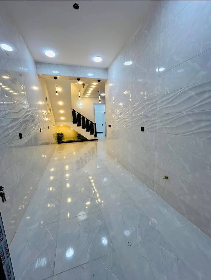 بسم الله ماشاءالله
🏠#دار_للبيع   100متر واجهيه 6،25متر نزال 16متر
  طابقين   بناء حديث وتصميم متكامل ✨️
يحتوي البيت. ع[3غرف نوم -استقبال -صحيات عدد 2- صالة- ومطبخ] البيت شغل درجة اولى 
مع الخدمات[ماي-كهرباء-تبليط]✨️
🔴ملاحضه البيت جاهز للسكن 🔑
⬅️نوع العقار  طابو زراعي سند 25 اقرار محكمه 
⬅️العنوان #بغداد_الدوره_البوعيثه   
       مجمع السلطان الاول 
🔴للاستفسار  خاص او الاتصال ع  الرقم 
☎️***********
☎️***********
