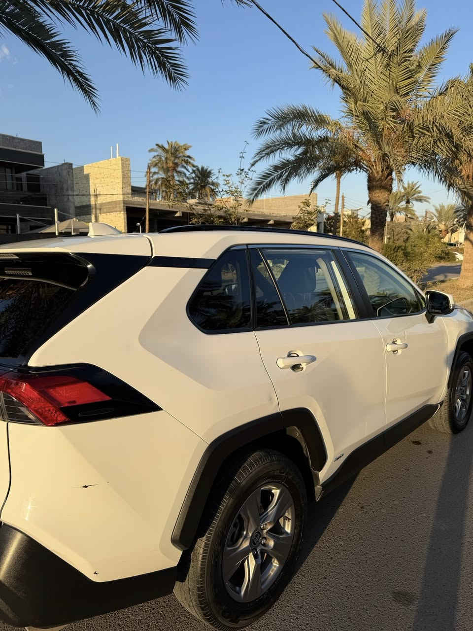 السلام عليكم
راف فور 
2023
هايبرد 
بدون صبغ 
ماشية 47 mi
رادار امامي وخلفي
نقطة عمياء
كشن كهرباء 
عدادات شاشة
فول تحكمات
ايرباك ستيرن ودشبول
بدون صيغ السيارة
وبدون تبديل 
صور الحادث مرفقة بالمنشور
السعر 27500$ وبيهة مجال
المكان بغداد السيدية 
***********
