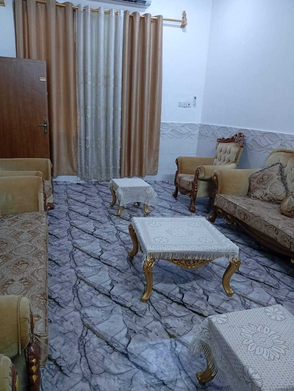 بيت بم النعاج 200 متر طابو زراعي صرف اصولي نسخة وتحويل مباشر بسم المشتري البيت ركن وبي محل بنيان جديد للاستفسار الاتصال على هاذ الرقم *********** البصرة, العراق
