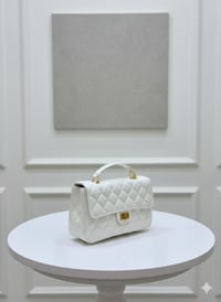 حقيبة نسائي • حجم متوسط • توصيل