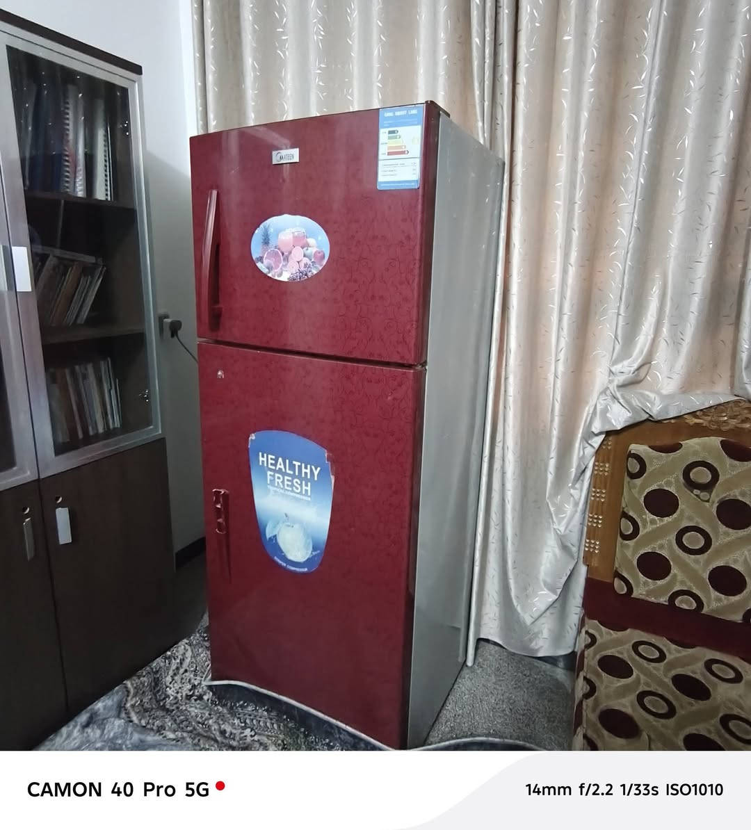 ثلاجه لبيع نظيه وشرط الفحص
مكاني كربلاء الحسنية قرب مركز الطف الاستفسار التصال على الرقم *********** او خاص السعر ١٨٠ الف
