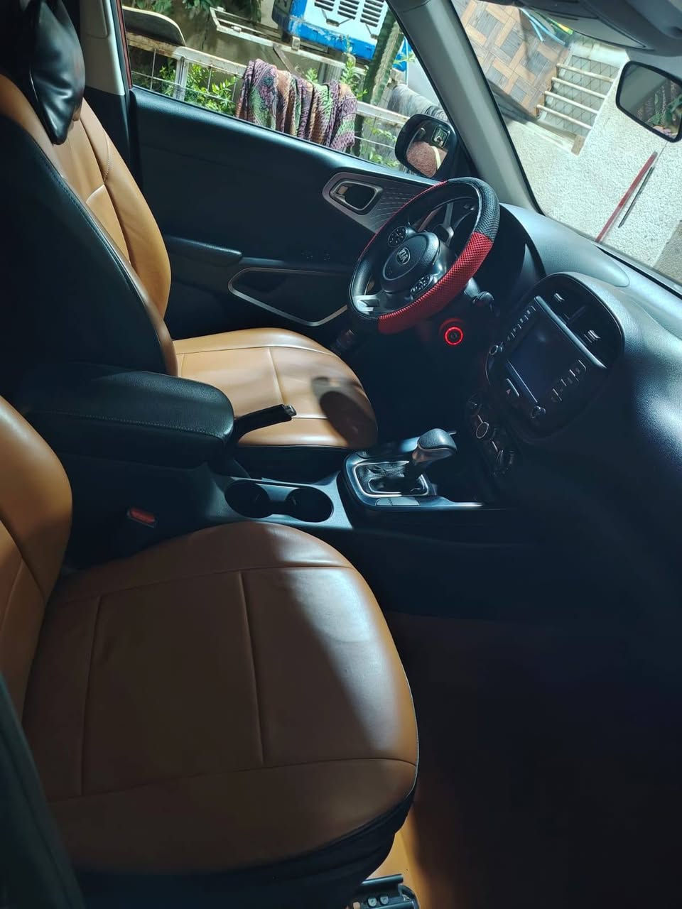 كيا صول سياره احلى من صوره موديل 2020 محرك 2000 كير ايتي ماشي 62 الف كيلو قبخ جنطه بي بارد سعر 135 $ ***********
