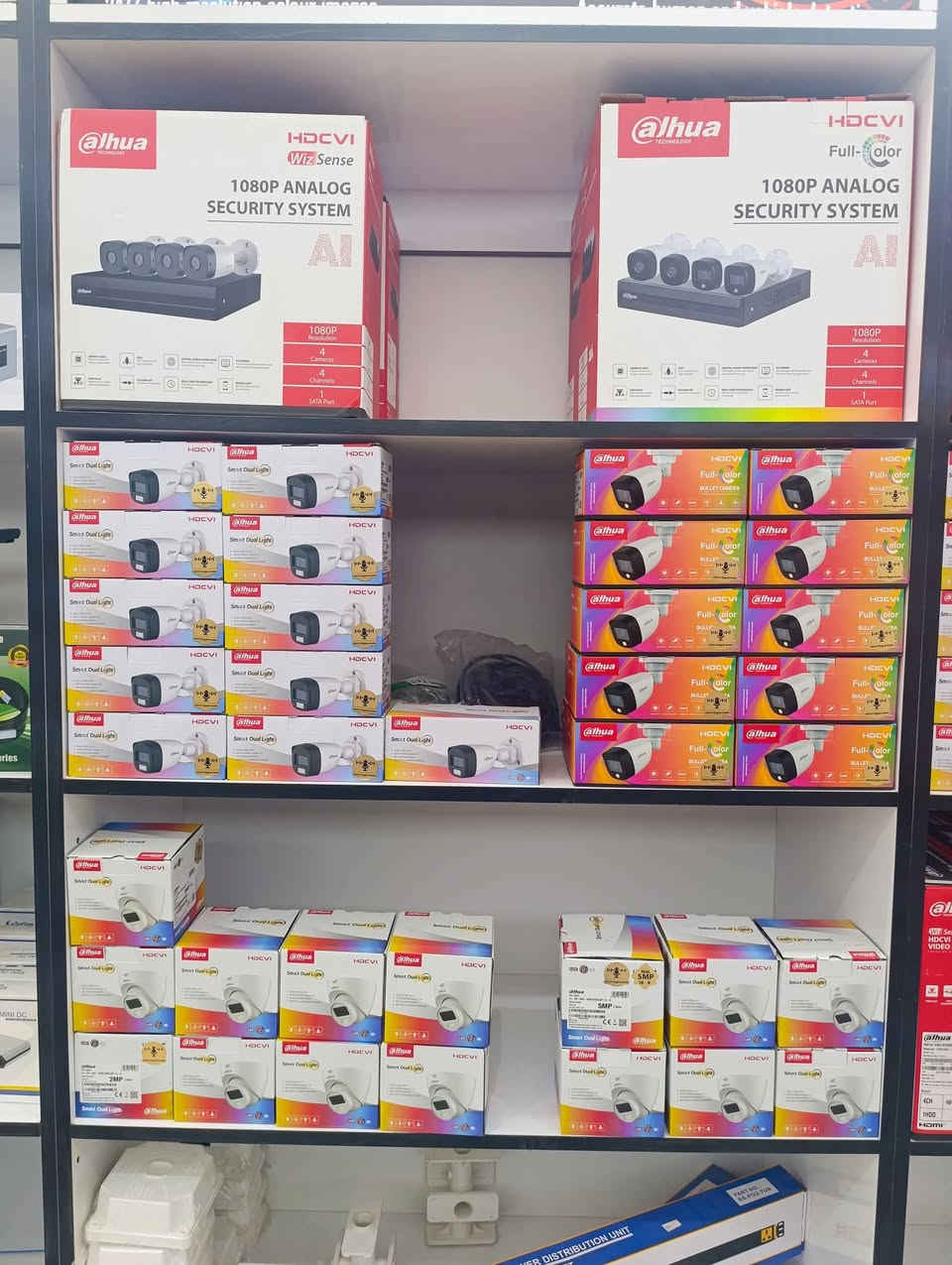💥💥في ذي قار  💥💥

💥  كاميرات المراقبة = أمانك بيدك! 👌

اليوم كاميرات المراقبة هي ضرورة لكل بيت ومحـل وشركة 

أهمية وجود كاميرات المراقبة:
🛡️ تحمي ممتلكاتك: تكشف أي محاولة سرقة أو اعتداء.  
📱مراقبة من أي مكان: تابع بيتك أو شغلك مباشرة من موبايلك.  
🌗 رؤية واضحة ليل ونهار: توثيق واضح لكل لحظة وبأعلى جودة.
🔍 توفر دليل قوي: إذا صار حادث، الكاميرات تكشف الحقيقة بالصوت والصورة. 

تحتاج كاميرات؟
إحنا نوفر الك تجهيز وتنصيب كاميرات مراقبة بجودة عالية وأسعار تنافسية ومن💥💥( ماركة دهوا وهيكفجين الاصلي )💥💥

✅ تركيب بشكل منظم يغطي الزوايا المهمة
✅ ربط الكاميرات بأجهزة الموبايل  
✅ ضبط الإعدادات حسب احتياجاتك الخاصة مع شرح طريقة الاستخدام خطوة بخطوة

📞 مكتب المهندس لكاميرات المراقبة ومنظومات الانترنت
الناصرية -الموحيه شارع السايدين - فرع تجهيزات اكرم 
المهندس سلام عبد علي 
📱 ***********
