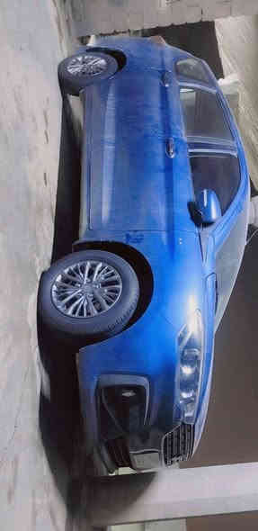 سلام عليكم للبيع سياره زازوكي ارتيكا 2020خليجي محرك كير خير من الله مكينة 1500علة وضع الشركة ما ناقصهة برغي واحد السعر 125وبيهة مجال ***********
مكان بغداد حي الجهاد
