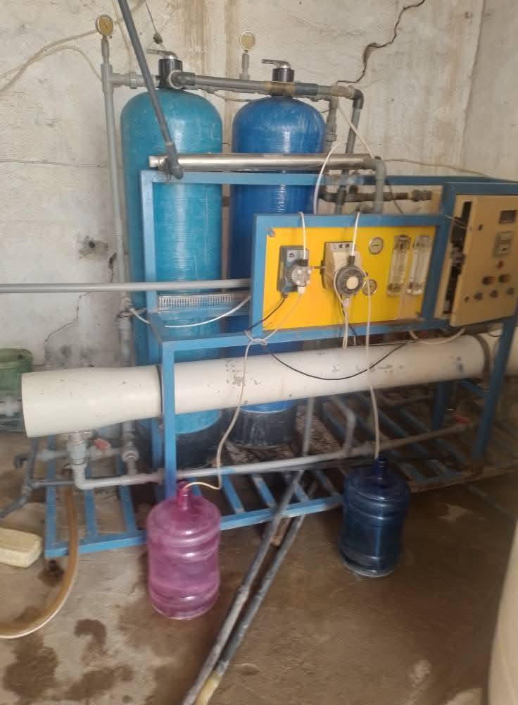 سلام عليكم محطه ماء ارو البيع ام ثنين متر مع خزانات ماء ابو 5000العدد 2تانكي السعر 2ونص مليون وبيهة مجال العنوان كوت الاستفسار ***********
