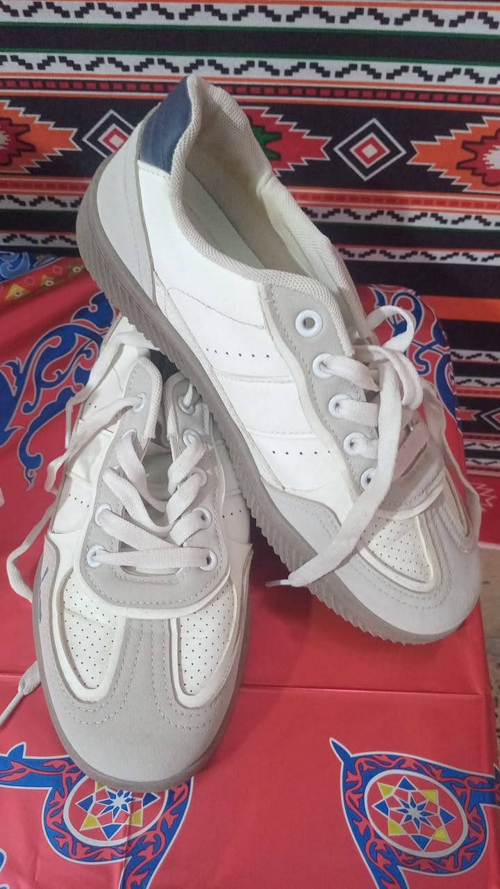 مرحبااا....حذاء قياس ٤٠  من الزينه للبيع


**إذا كنت صاحب هذا الإعلان وتريد حذفه لأي سبب، رجاءا أرسل رسالة إلى الدعم الفني**