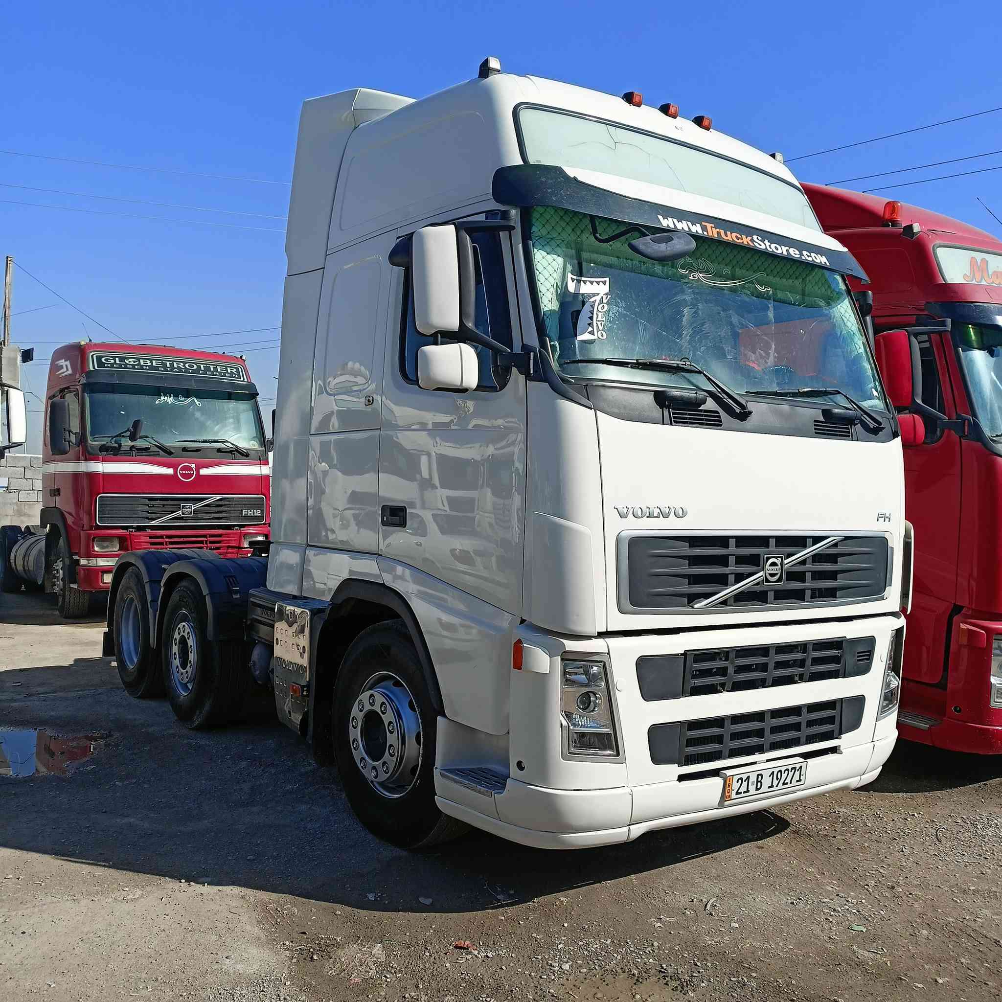 فالفو حجم 480 وحش كير اوتماتيك هاف سنكل امامي قمارا 4خطوط مرسمه سايلو فصل وربط كير محرك شرط شاصي مكفول قماره بدون صبغ رقم وسنويه جديد تخم تاير جديد سياره جاهزه بدون نقص شرط التحويل 
موديل 2007
سعر 250$
عنوان كركوك طريق المطار مقابل جسر حزيران 
معرض المتوكل 
***********
***********
***********
