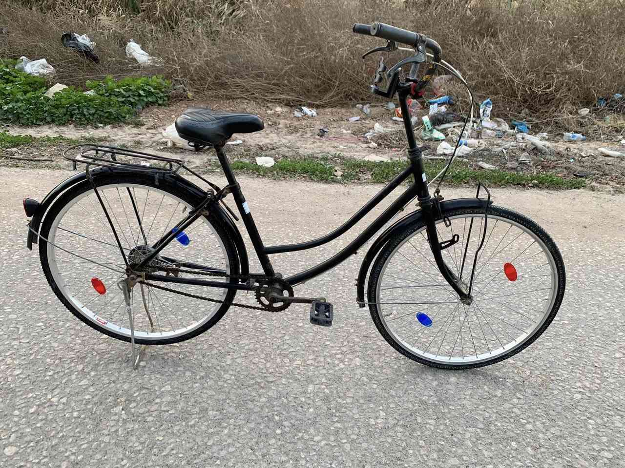 السلام عليكم 
بايسكل لبيع سعره 65 وبي مجال***********
