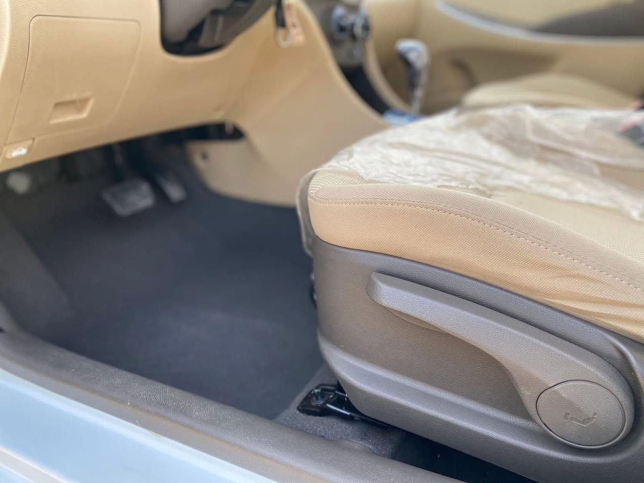 ‏يا الله سلام عليكم
‏ كسنت 2013زيرو ‏كفالة عامة خليجي ماشية 30
￼ فول مواصفات وجديد السيارة شركة رقم الهاتف للاستفسار ￼￼ ***********￼
